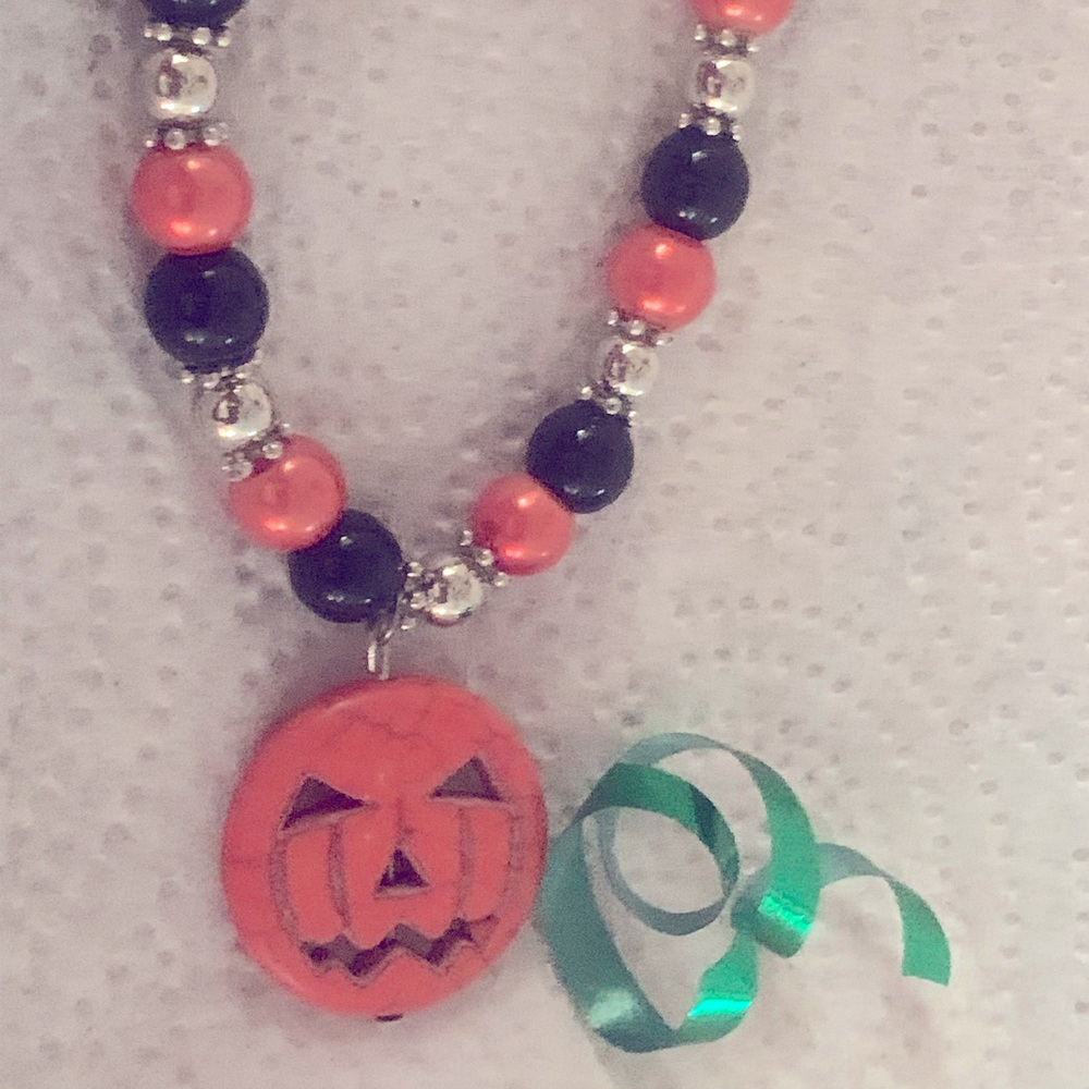 Festive Fall Pumpkin Beaded Bracelet Adjustable Handmade NEW Cute - Picture 6 of 8